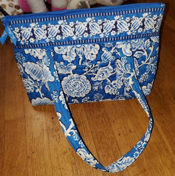 Vera Bradley Blue Lagoon Tote - Picture 3 of 11
